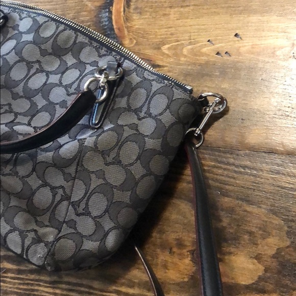 Signature Canvas Black Coach Purse - Picture 5 of 12